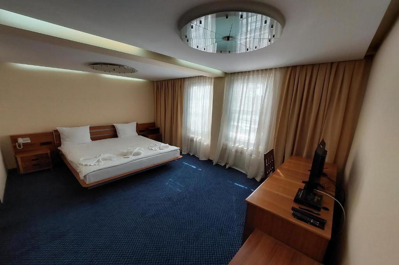 Hotel By Gastroid Ilidža Extérieur photo