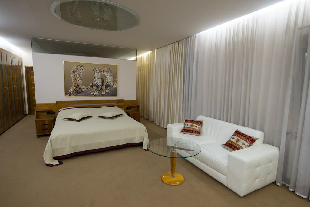 Hotel By Gastroid Ilidža Extérieur photo
