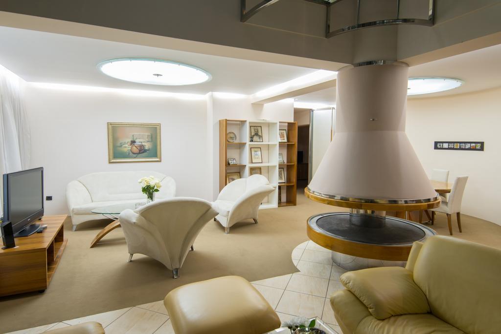 Hotel By Gastroid Ilidža Chambre photo