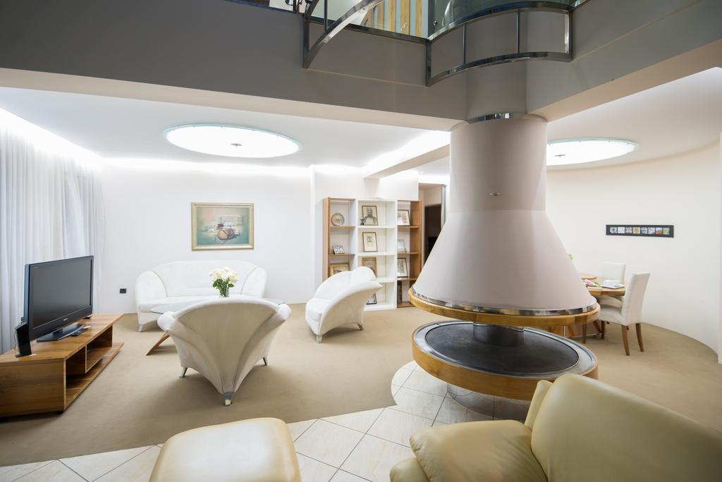 Hotel By Gastroid Ilidža Extérieur photo